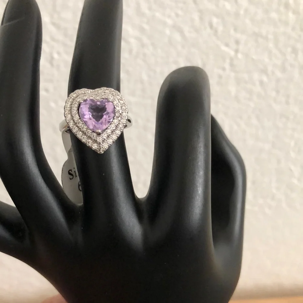 Source Unknown Heart-Shaped Amethyst-Color Ring with Pavé Halo